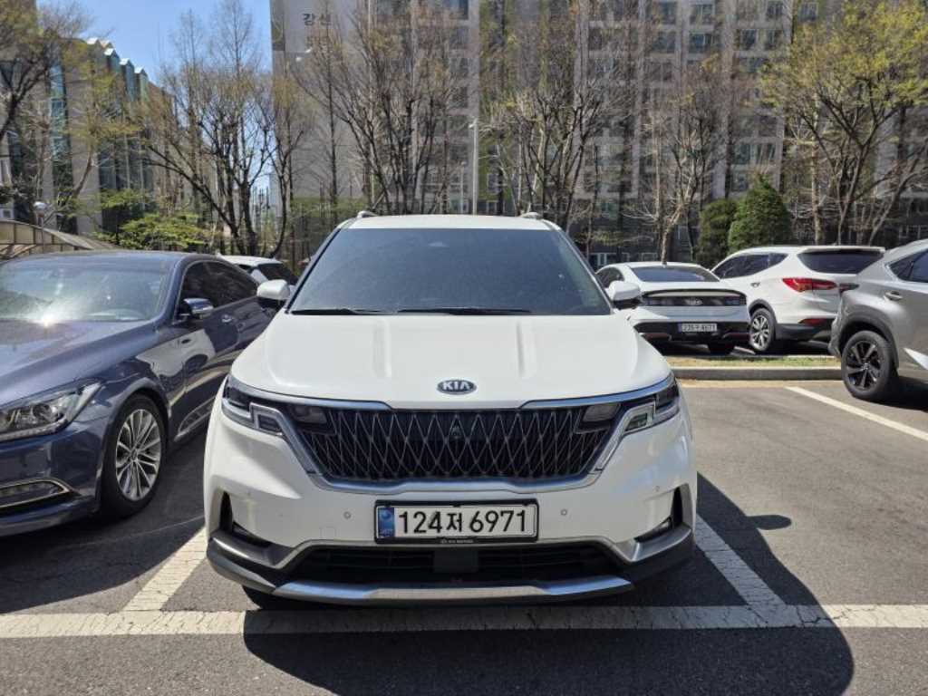 KIA Carnival 2021 Blanco - Importación desde Corea - HF Imports Iquique - Foto 1