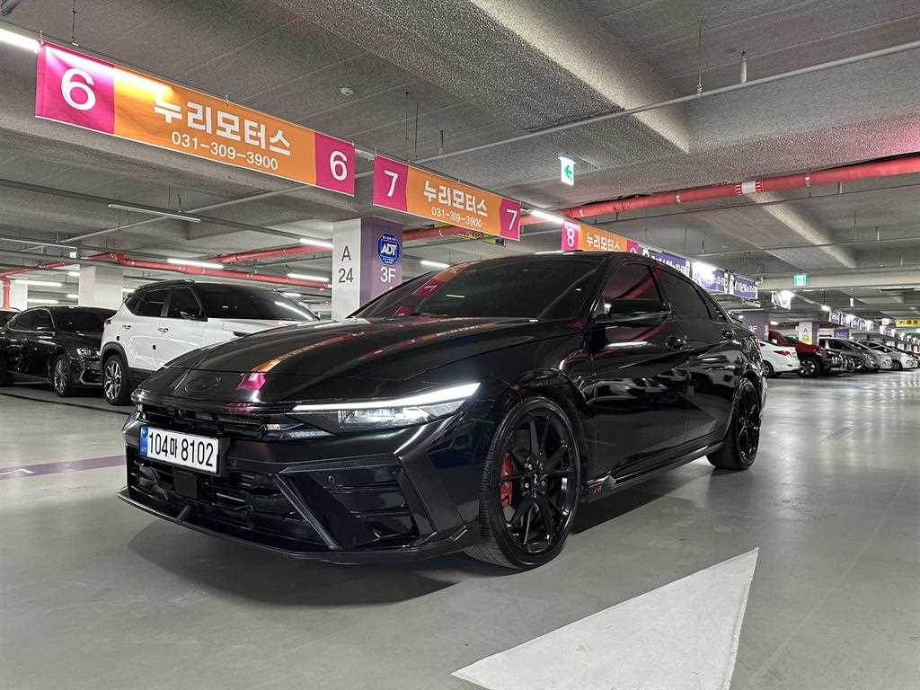 HYUNDAI Avante - Vista 3