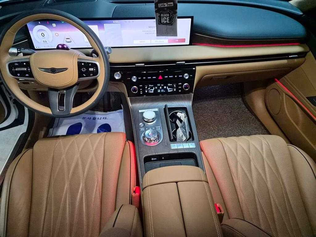 Genesis G80 - Vista 10