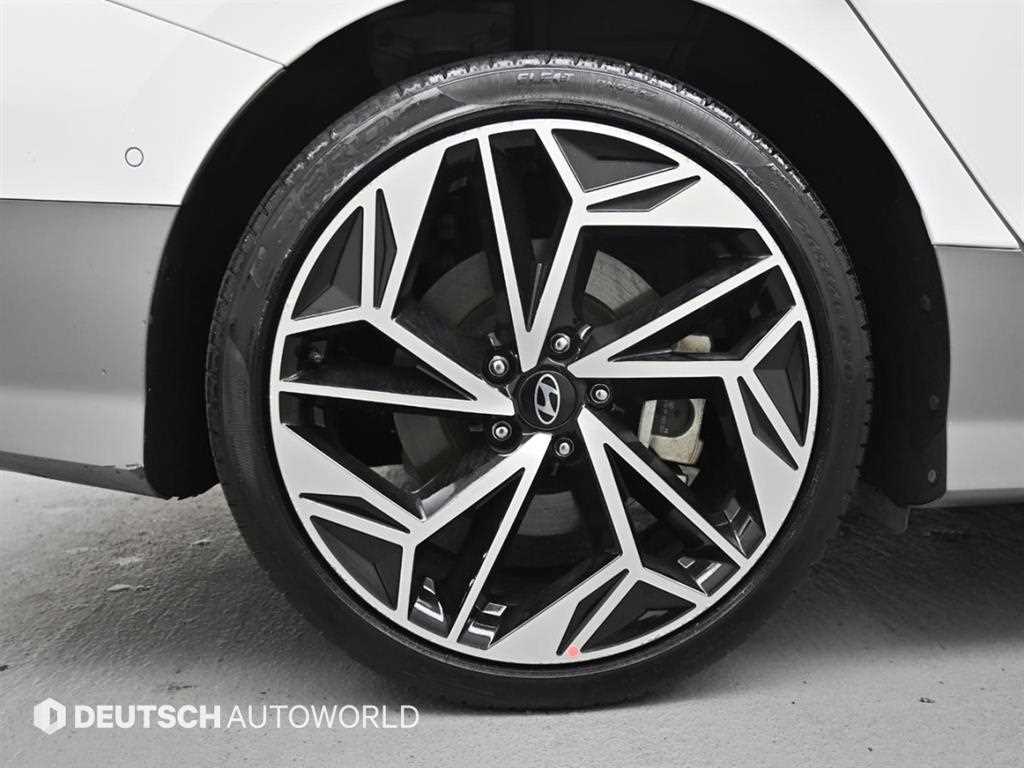 HYUNDAI Ioniq 6 - Vista 5