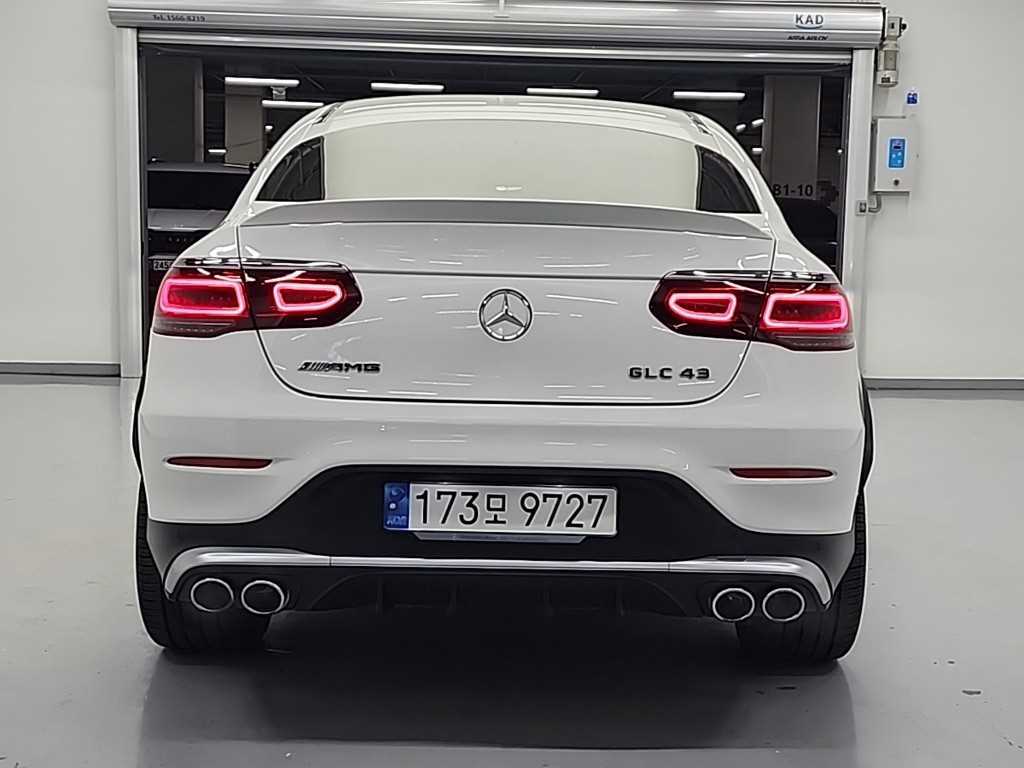 Mercedes Benz GLC Class - Vista 3