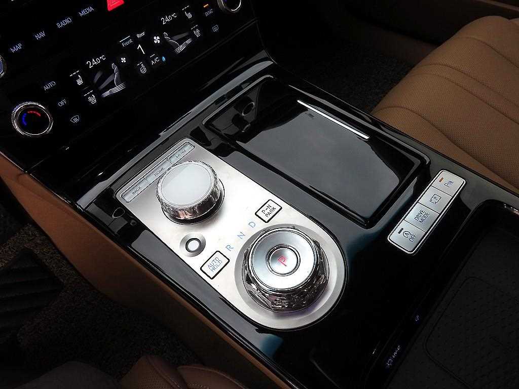 Genesis G80 - Vista 10