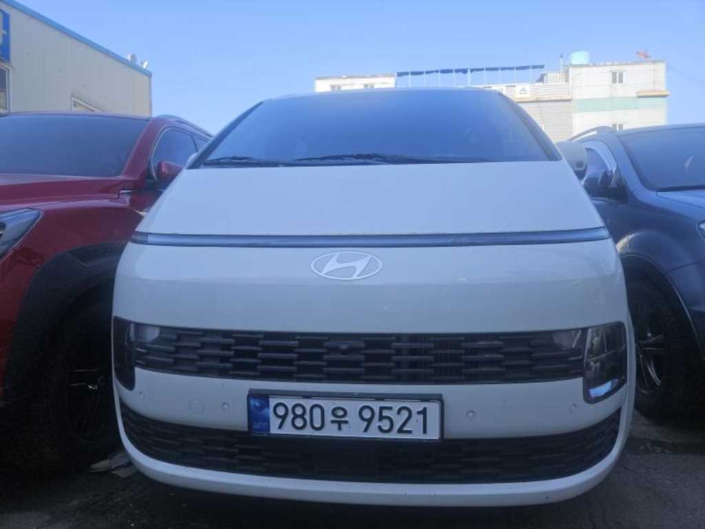 HYUNDAI Staria - Vista 3