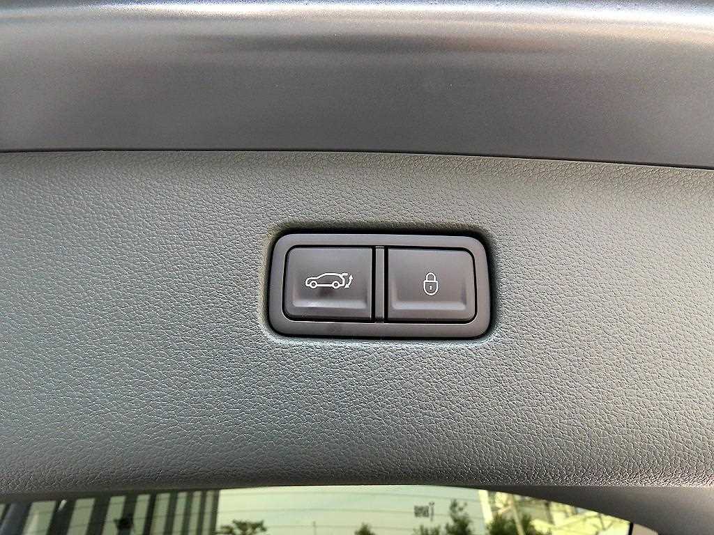 Genesis GV80 2025 Gris - Importación desde Corea - HF Imports Iquique - Foto 17