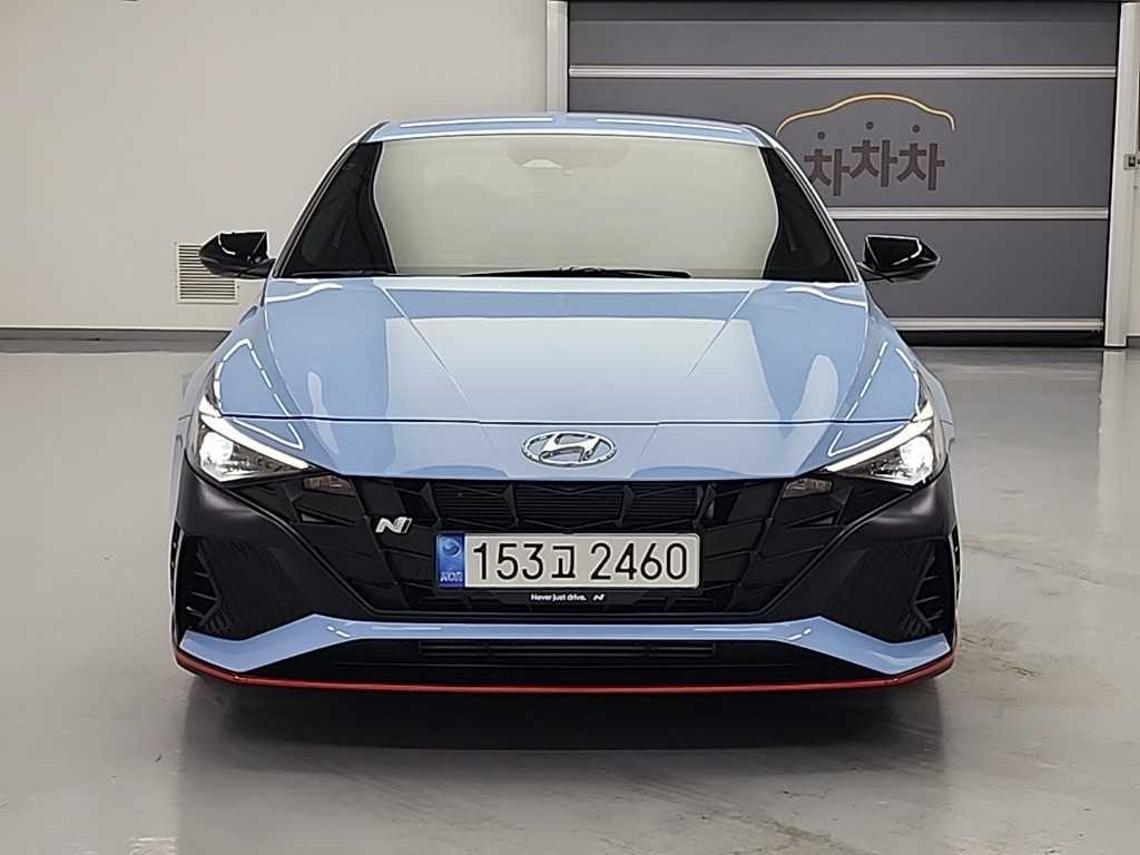 HYUNDAI Avante - Vista 2