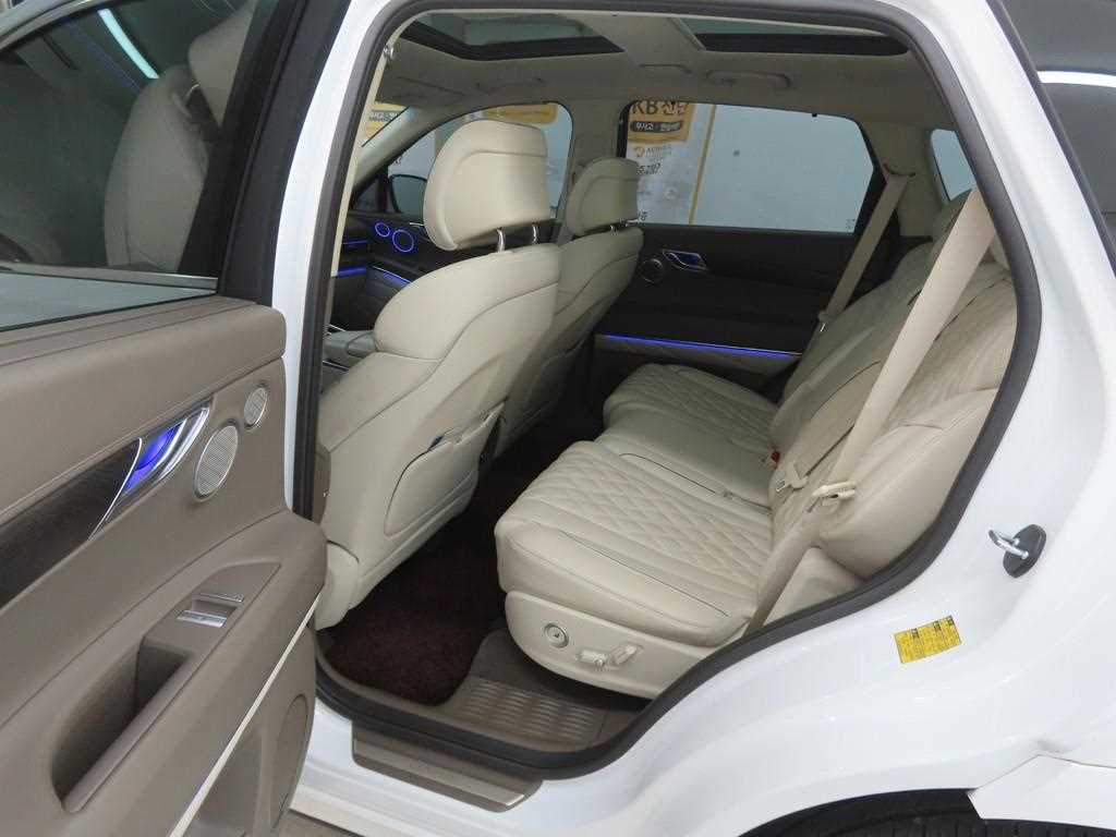 Genesis GV80 - Vista 6