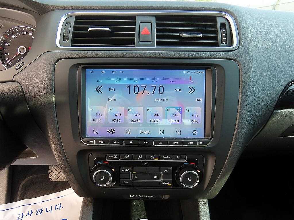 Volkswagen Jetta 2011 Blanco - Importación desde Corea - HF Imports Iquique - Foto 13