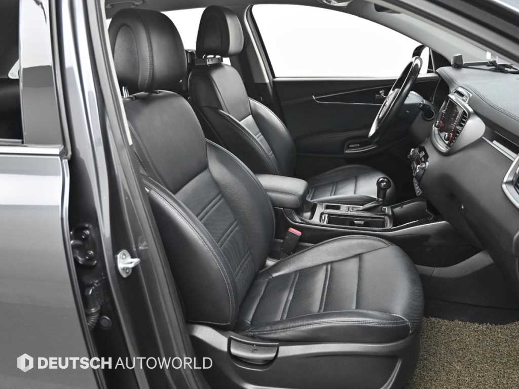 KIA Sorento - Vista 10