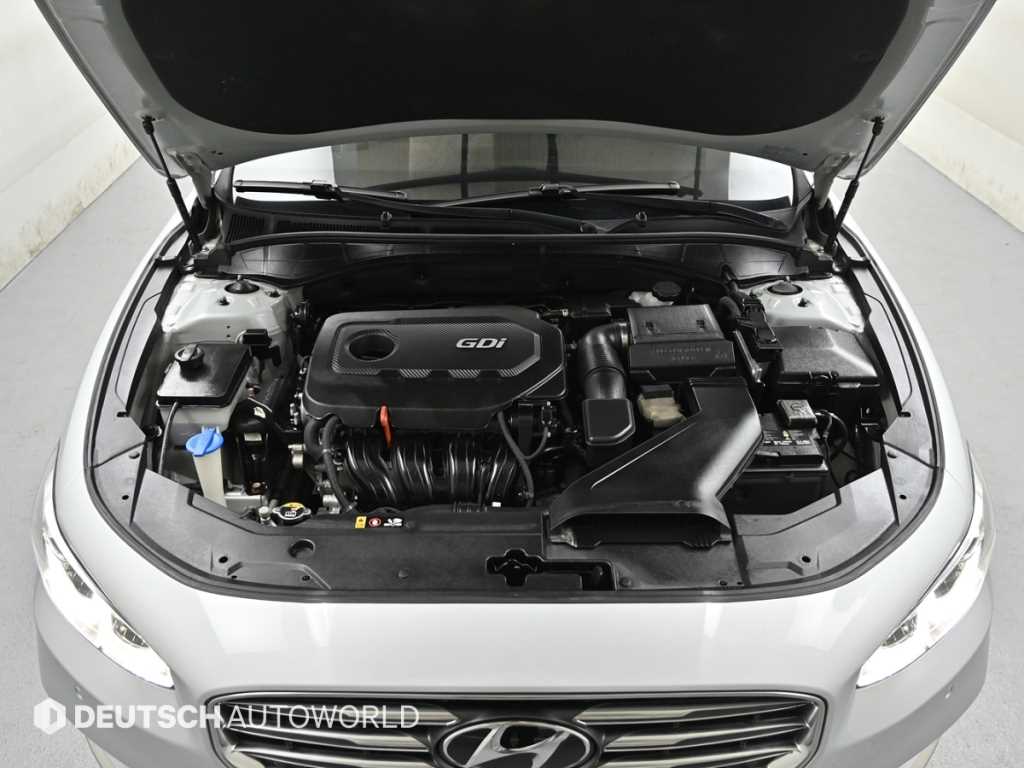 HYUNDAI Grandeur - Vista 6