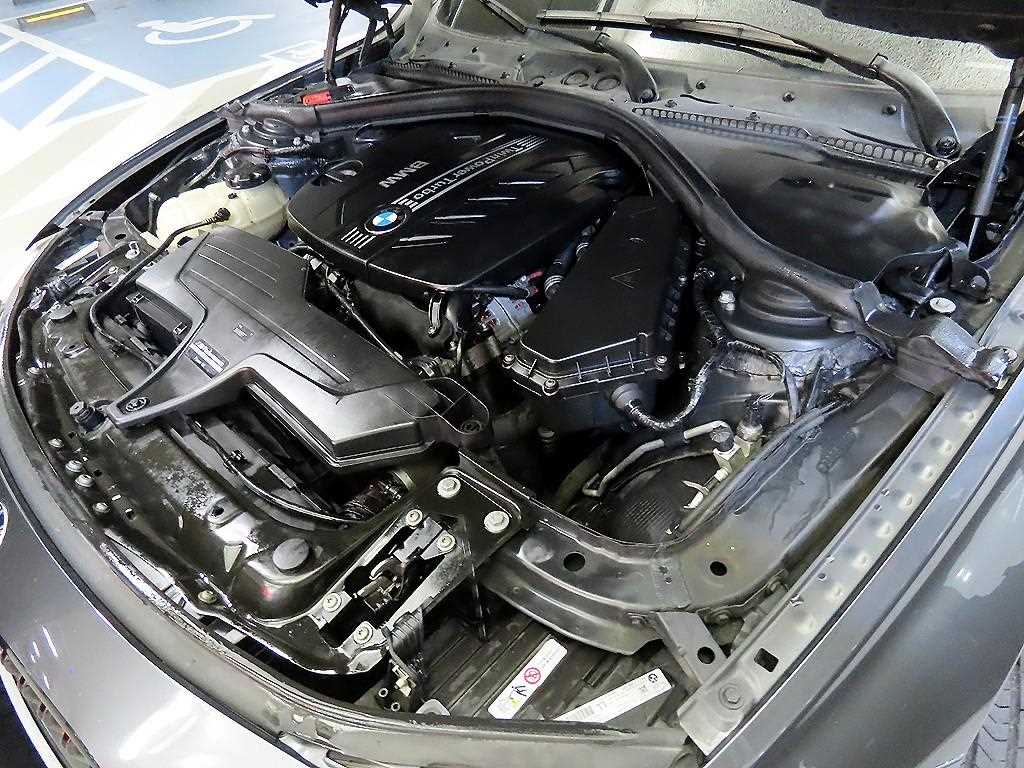 BMW 3 series 2013 Gris - Importación desde Corea - HF Imports Iquique - Foto 19