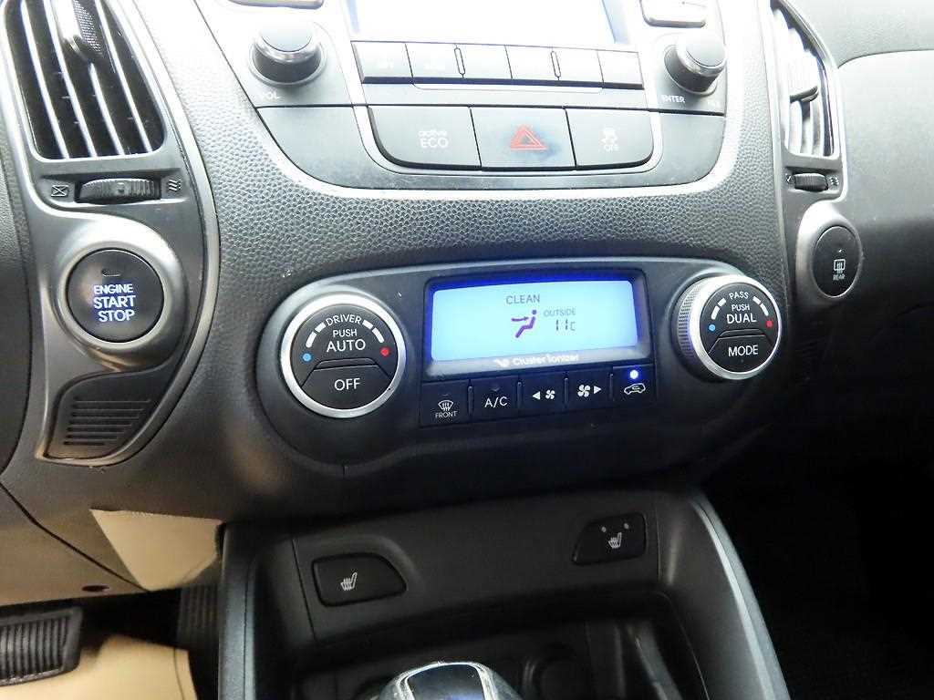 HYUNDAI Tucson - Vista 10