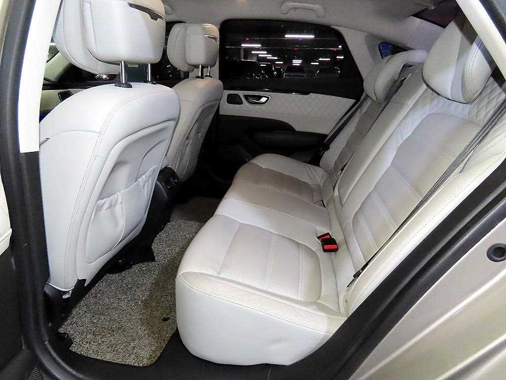 SAMSUNG SM6 - Vista 8