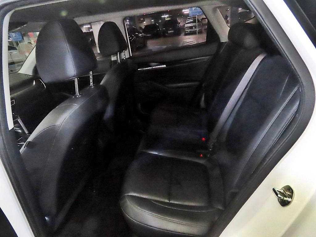 KIA Seltos - Vista 7