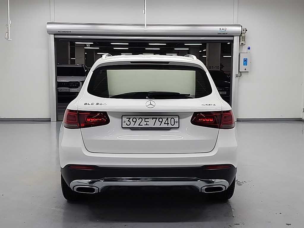 Mercedes Benz GLC Class - Vista 3