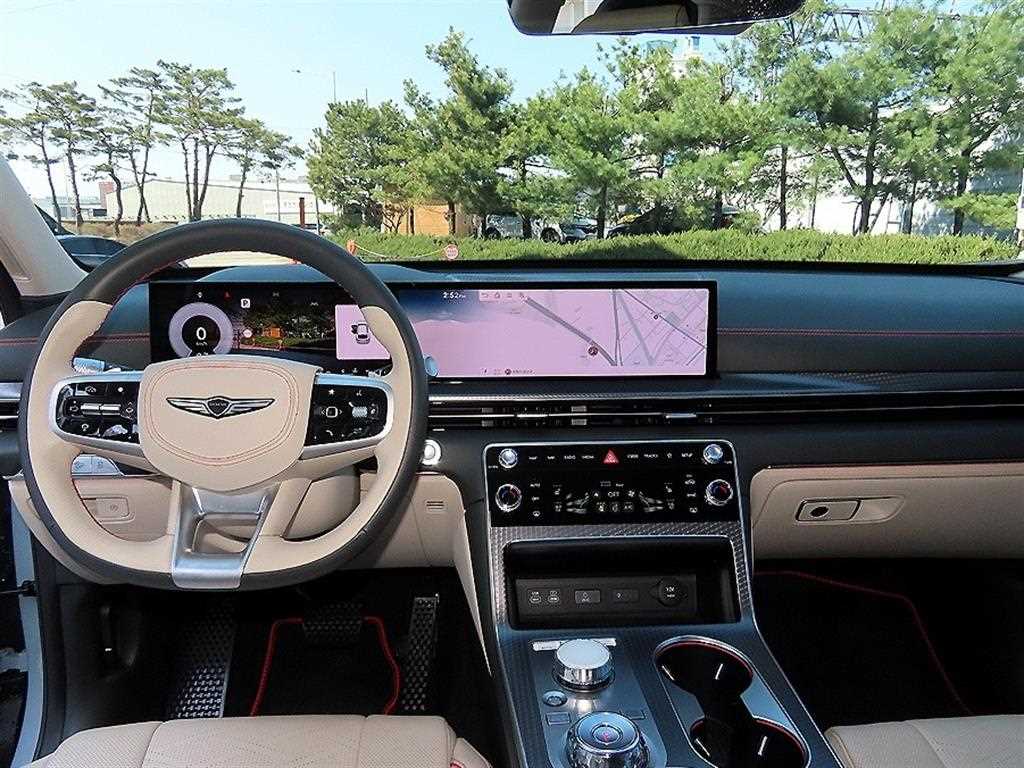 Genesis GV80 - Vista 7