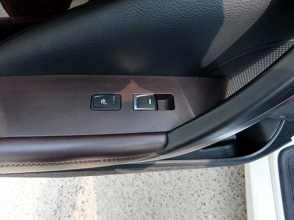 HYUNDAI Grandeur 2015 Blanco - Importación desde Corea - HF Imports Iquique - Foto 16