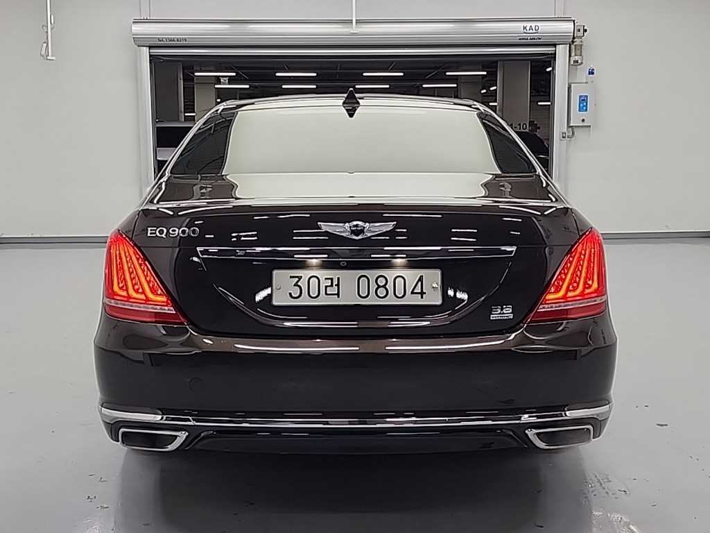 Genesis EQ900 - Vista 3