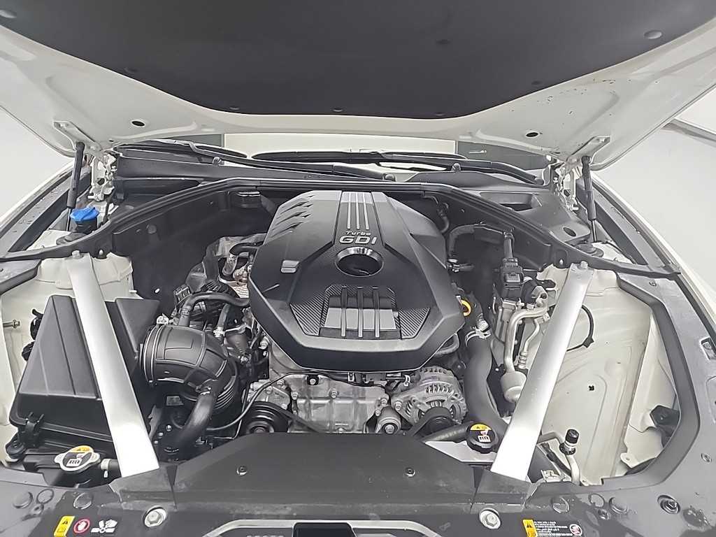 Genesis G70 - Vista 5