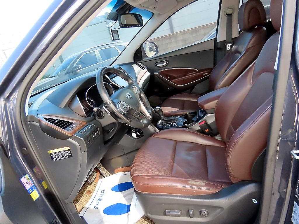 HYUNDAI Santa Fe - Vista 5