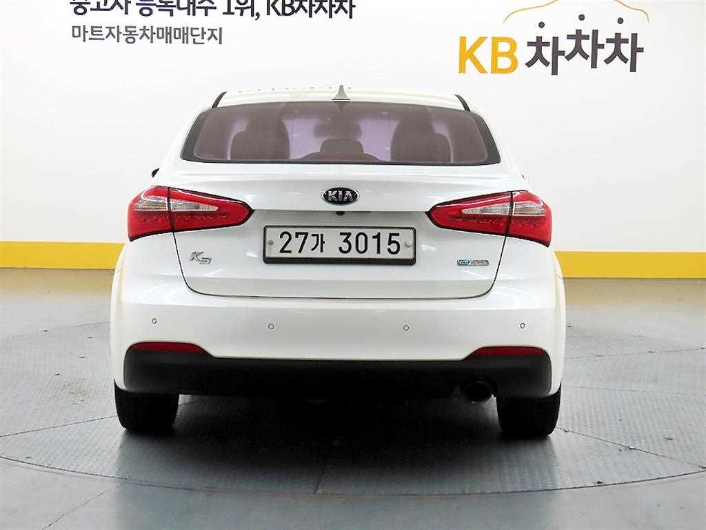 KIA K3 - Vista 3
