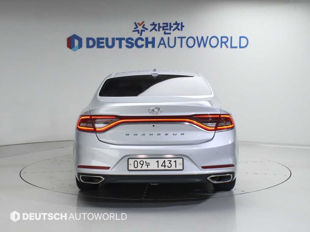 HYUNDAI Grandeur - Vista 4