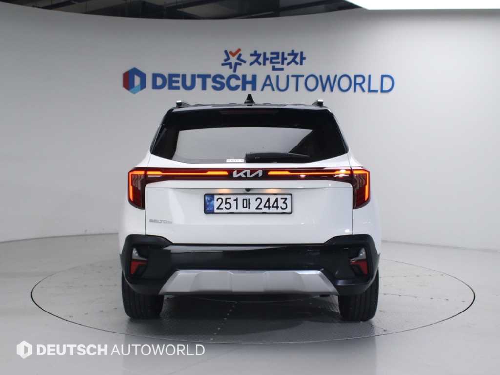 KIA Seltos - Vista 4