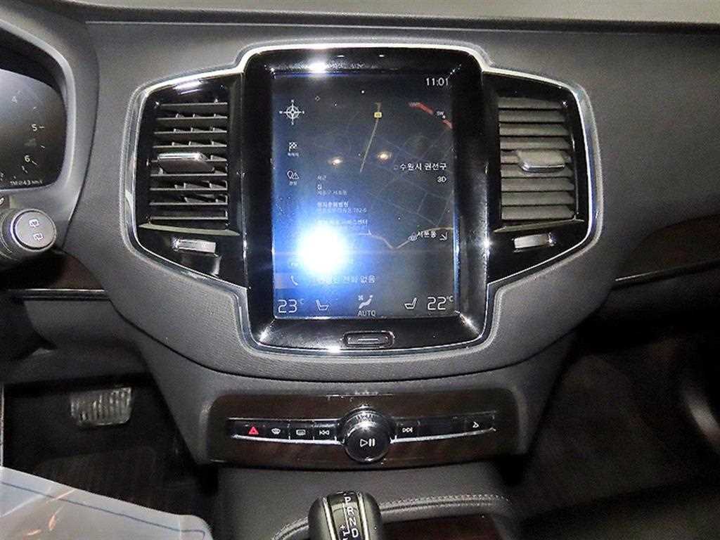 Volvo XC90 - Vista 11