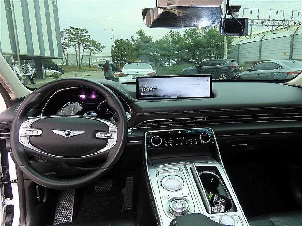 Genesis GV80 - Vista 7