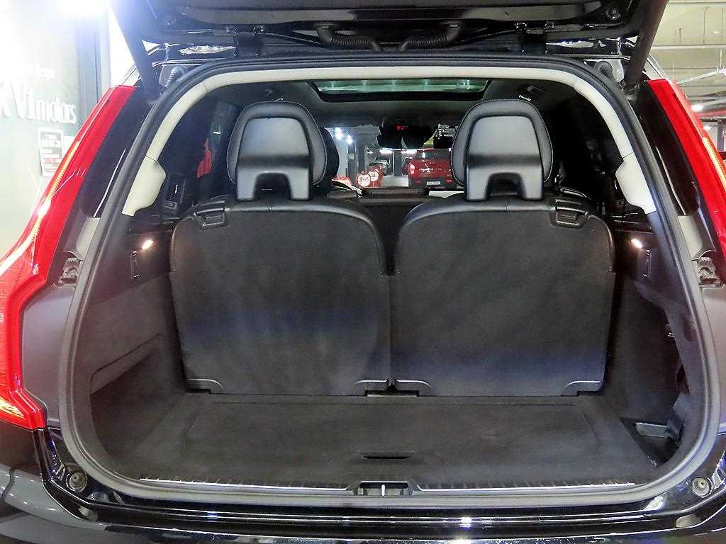 Volvo XC90 2018 Negro - Importación desde Corea - HF Imports Iquique - Foto 17