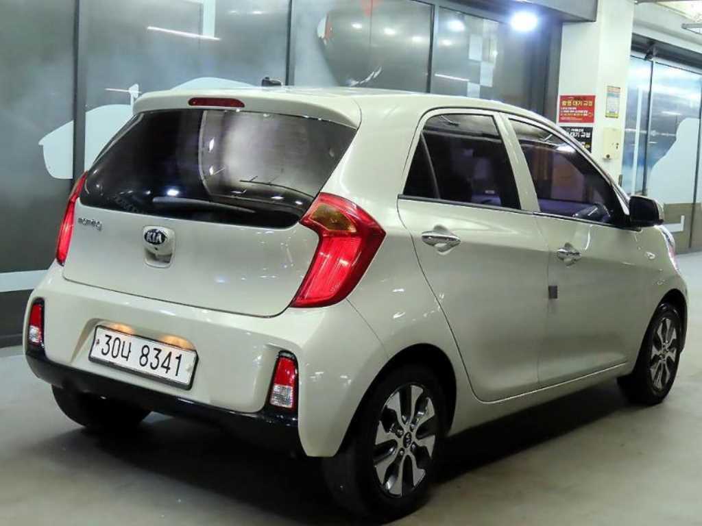 KIA Morning - Vista 4