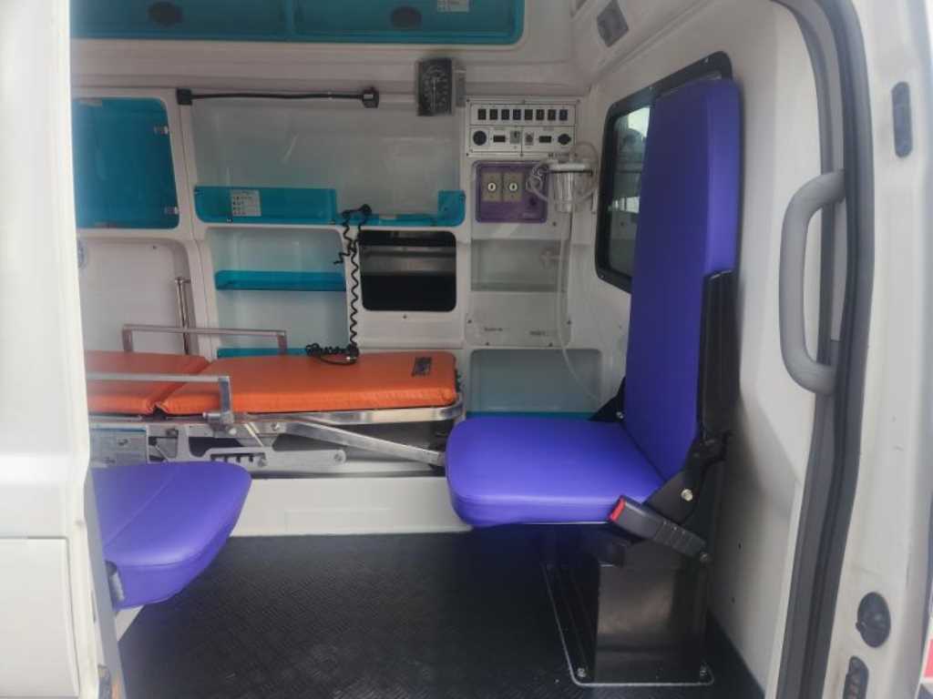 HYUNDAI Starex - Vista 9