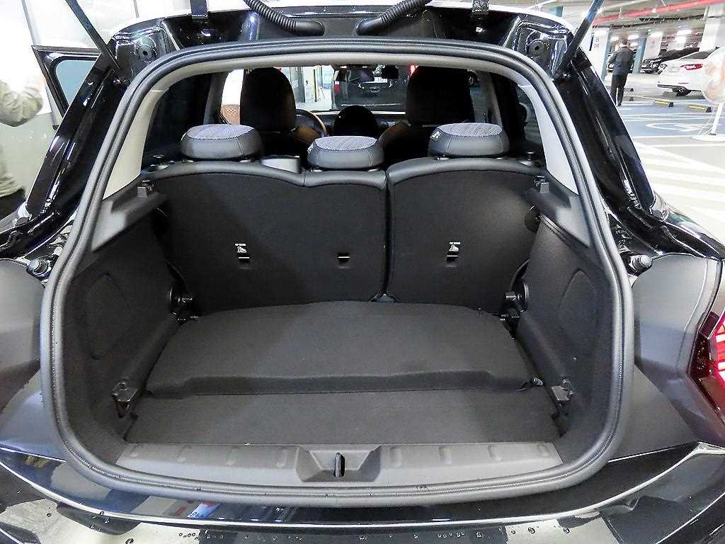 Mini Cooper 2025 Negro - Importación desde Corea - HF Imports Iquique - Foto 18