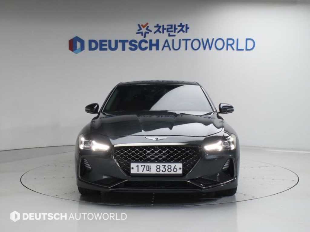 Genesis G70 - Vista 3