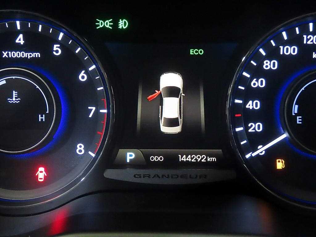 HYUNDAI Grandeur - Vista 9