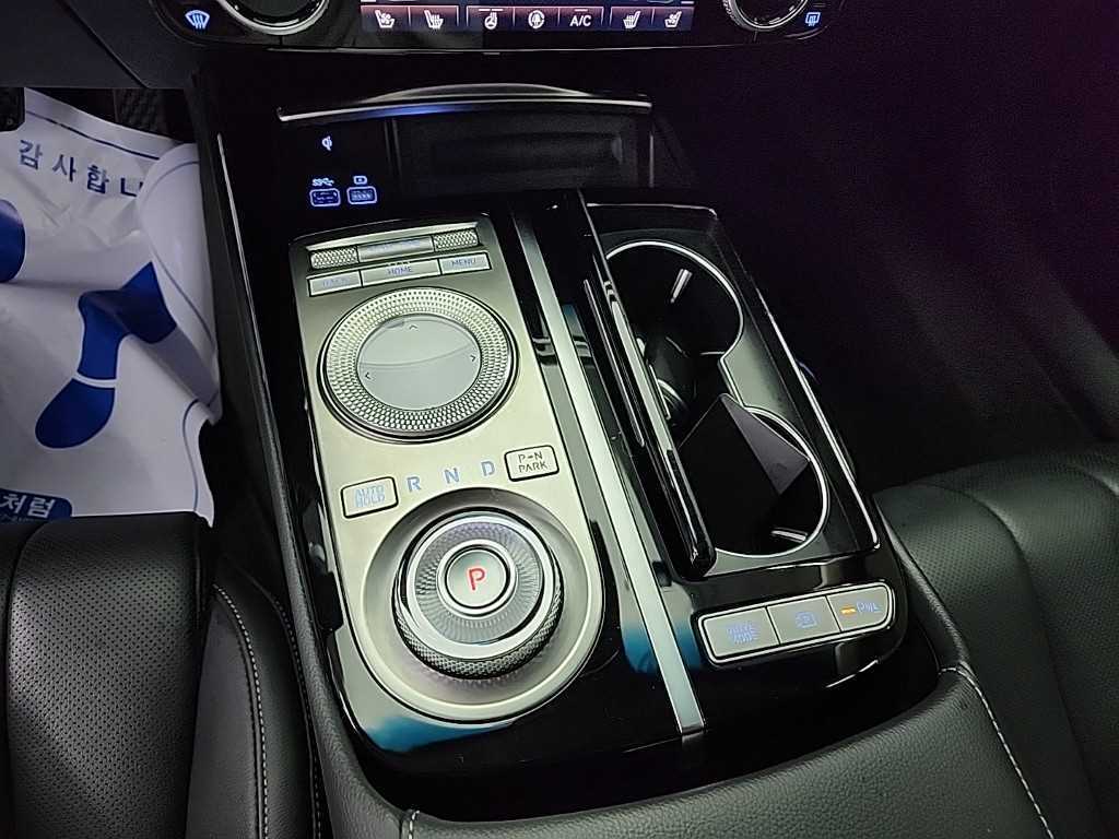 Genesis G80 - Vista 8