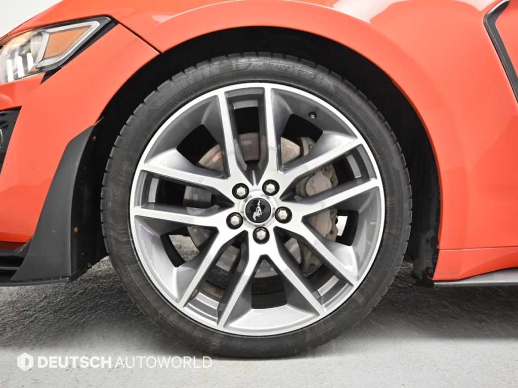 Ford Mustang - Vista 6