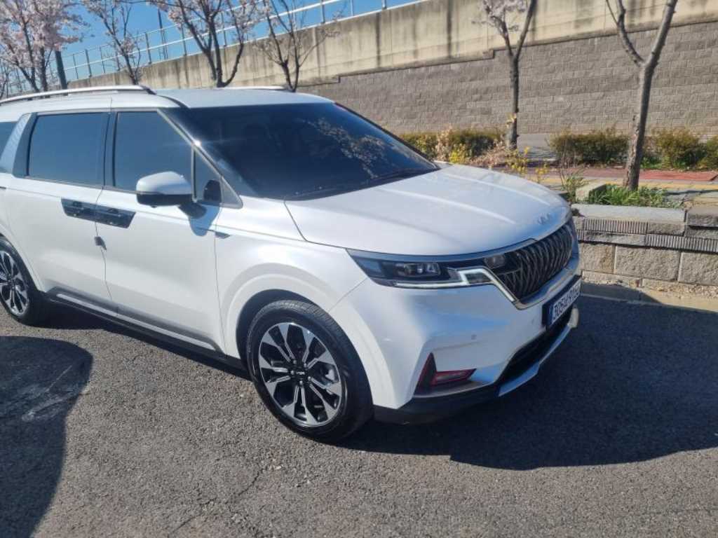 KIA Carnival 2023 Blanco - Importación desde Corea - HF Imports Iquique - Foto 1