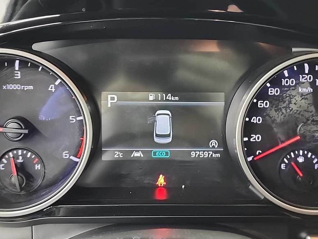 KIA Carnival - Vista 6