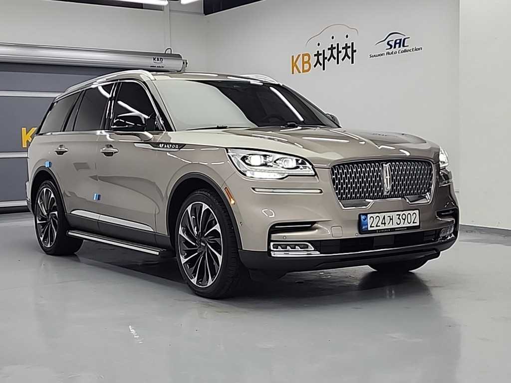 Lincoln Aviator - Vista 4