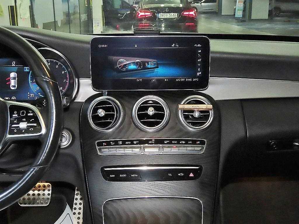 Mercedes Benz C Class - Vista 11