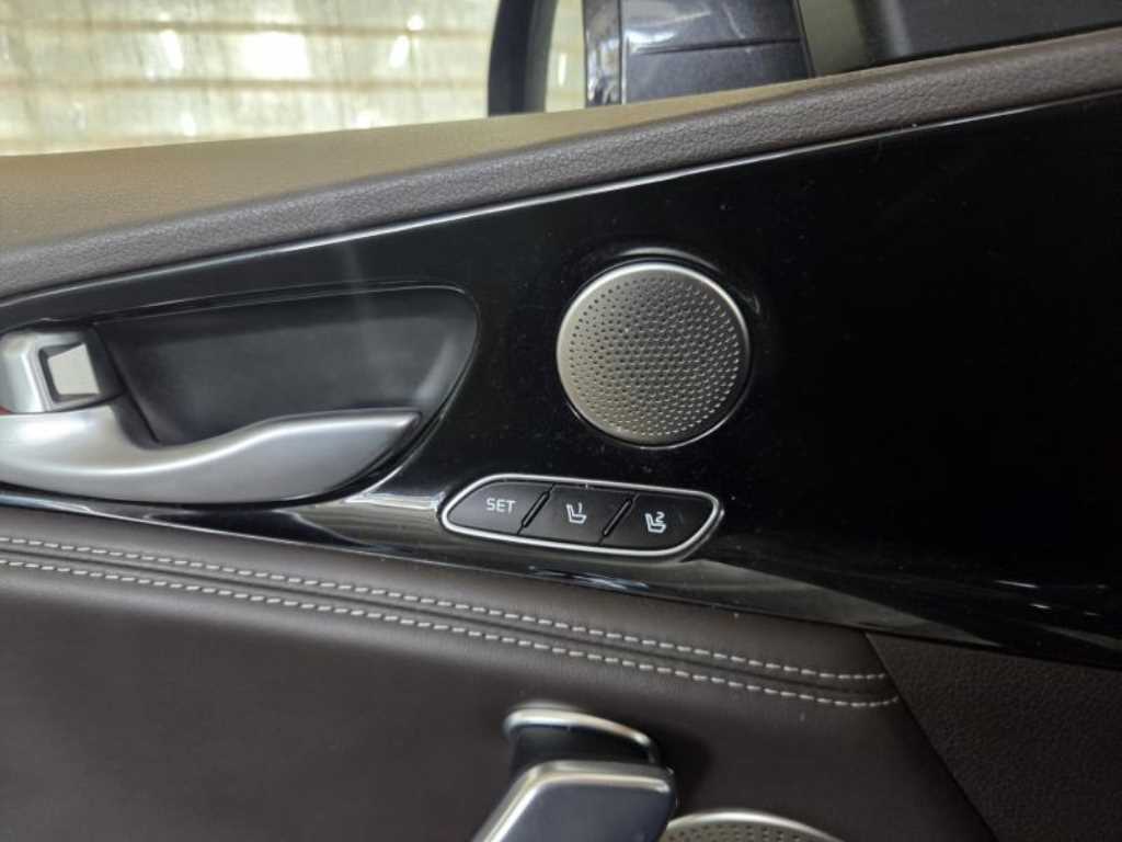 KIA Stinger - Vista 9