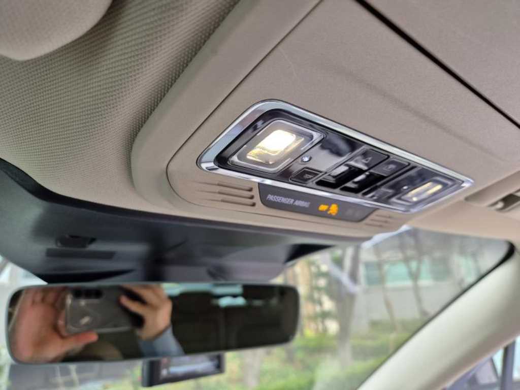 Lincoln Corsair - Vista 8