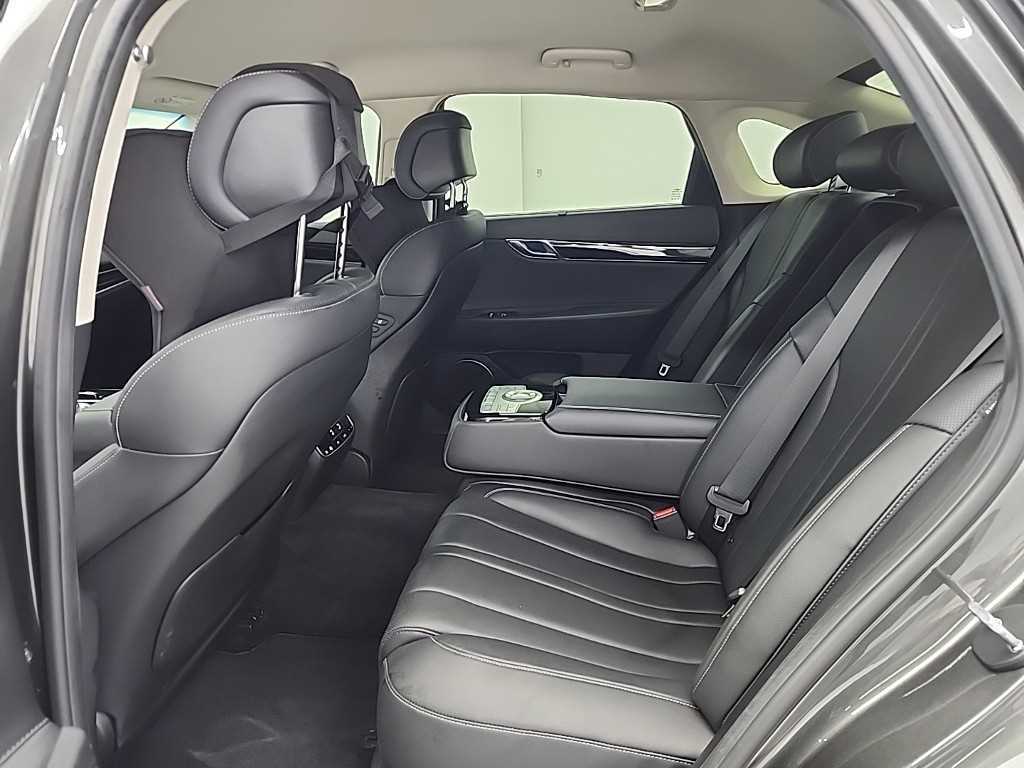 Genesis G80 - Vista 12