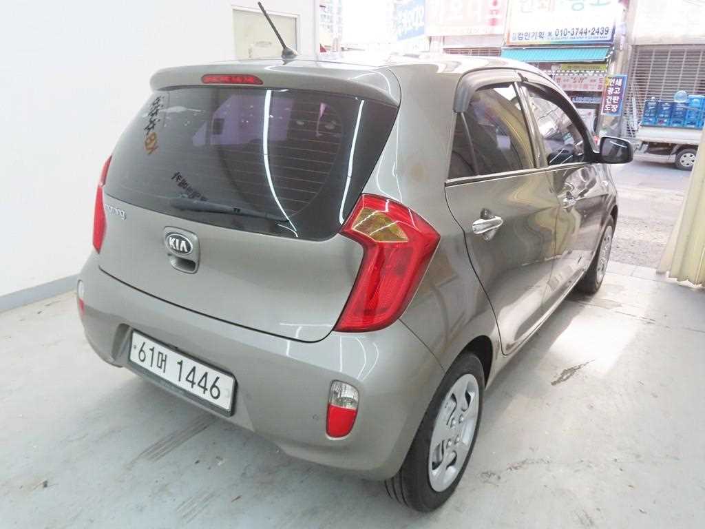 KIA Morning - Vista 3