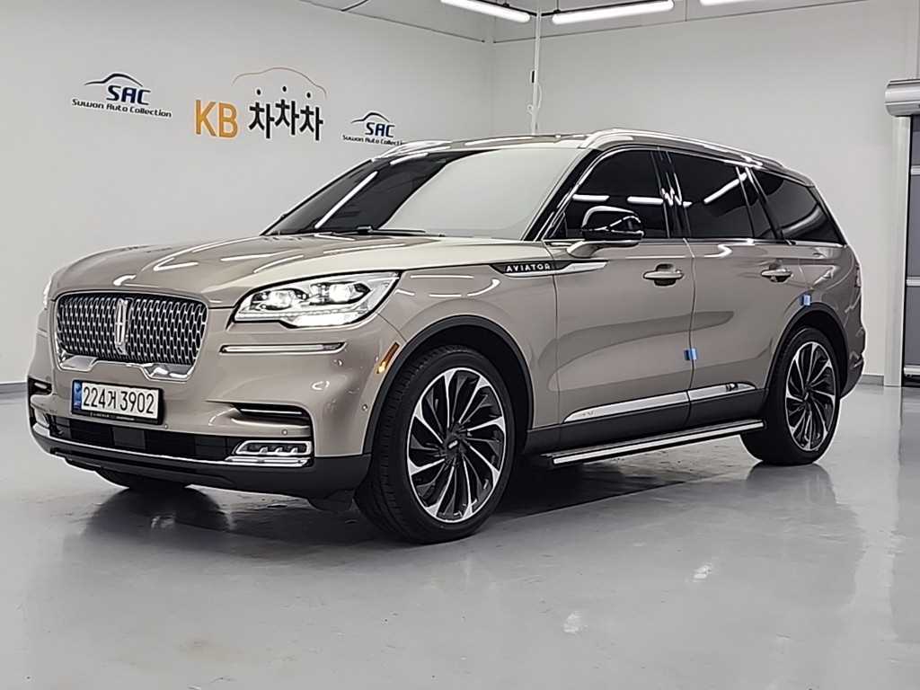 Lincoln Aviator