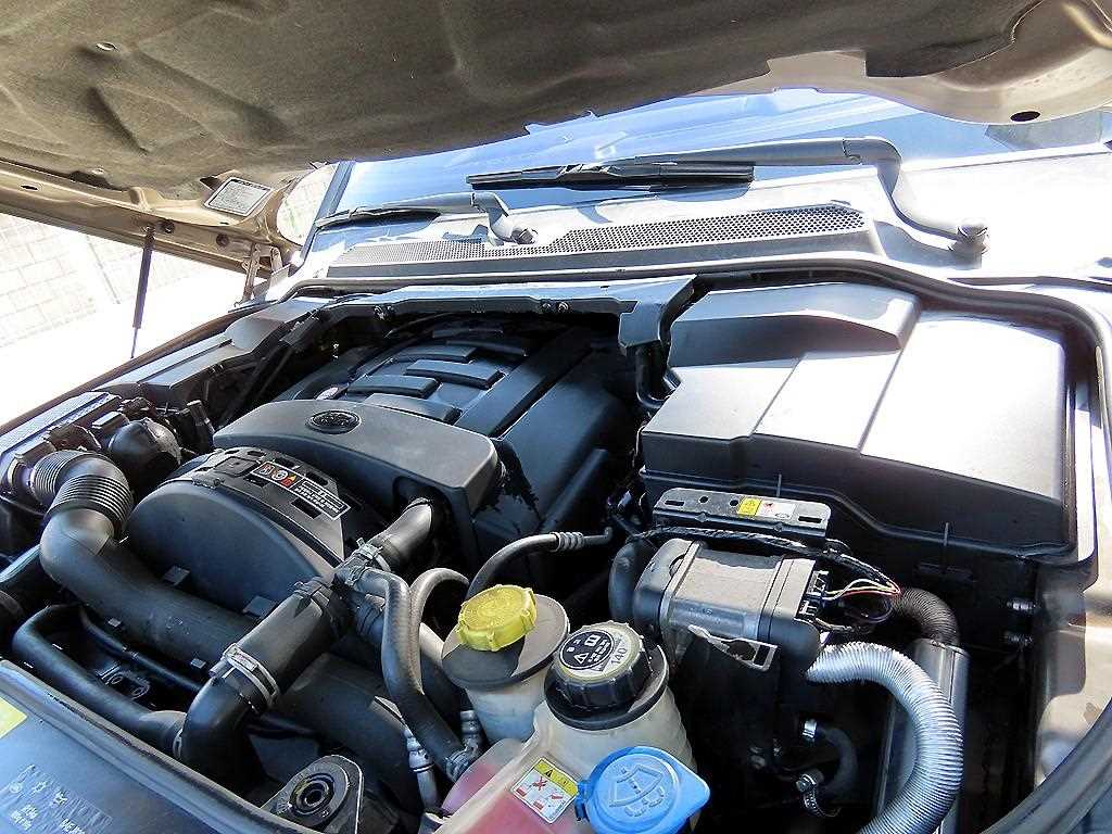 Land Rover Discovery 2014 Café - Importación desde Corea - HF Imports Iquique - Foto 19