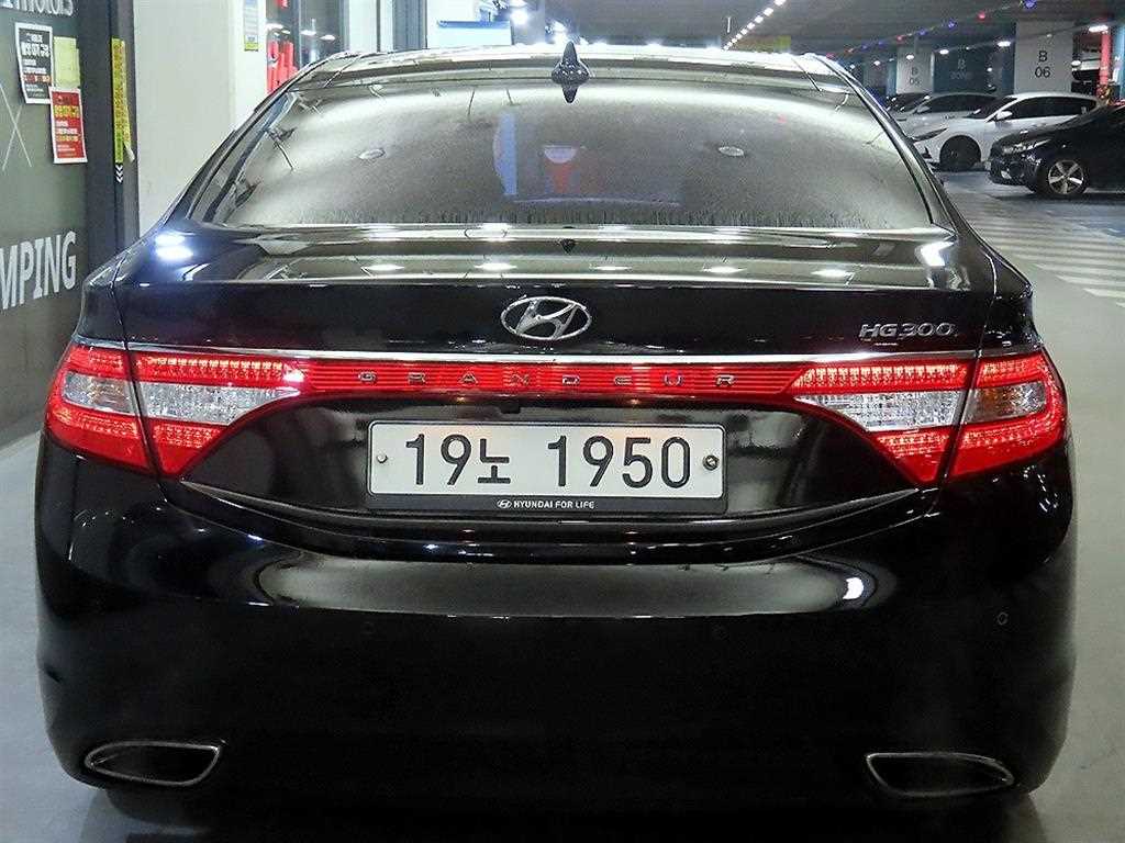 HYUNDAI Grandeur - Vista 5