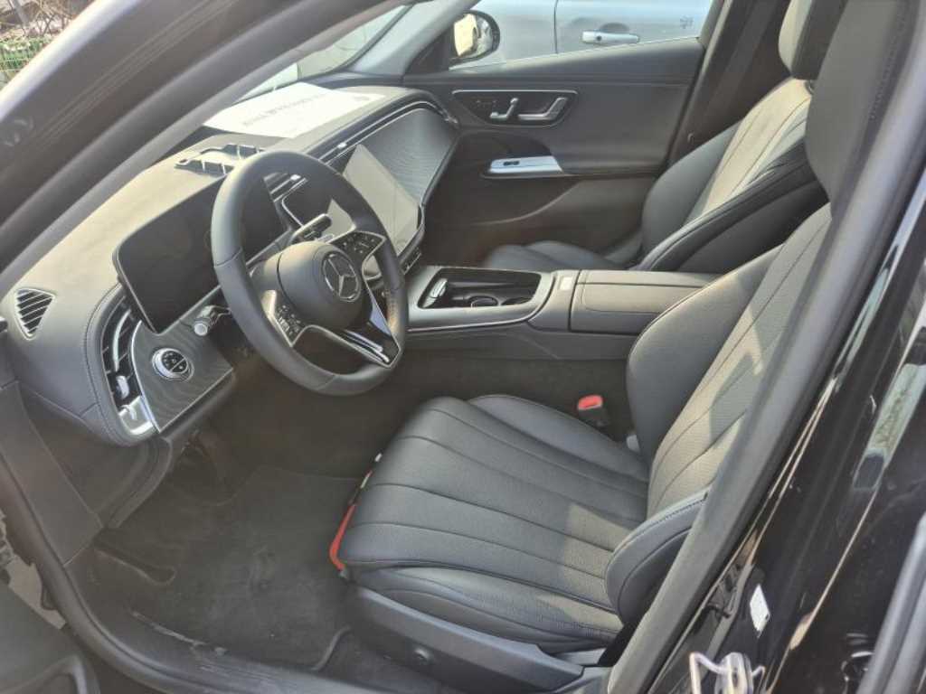 Mercedes Benz E class - Vista 8