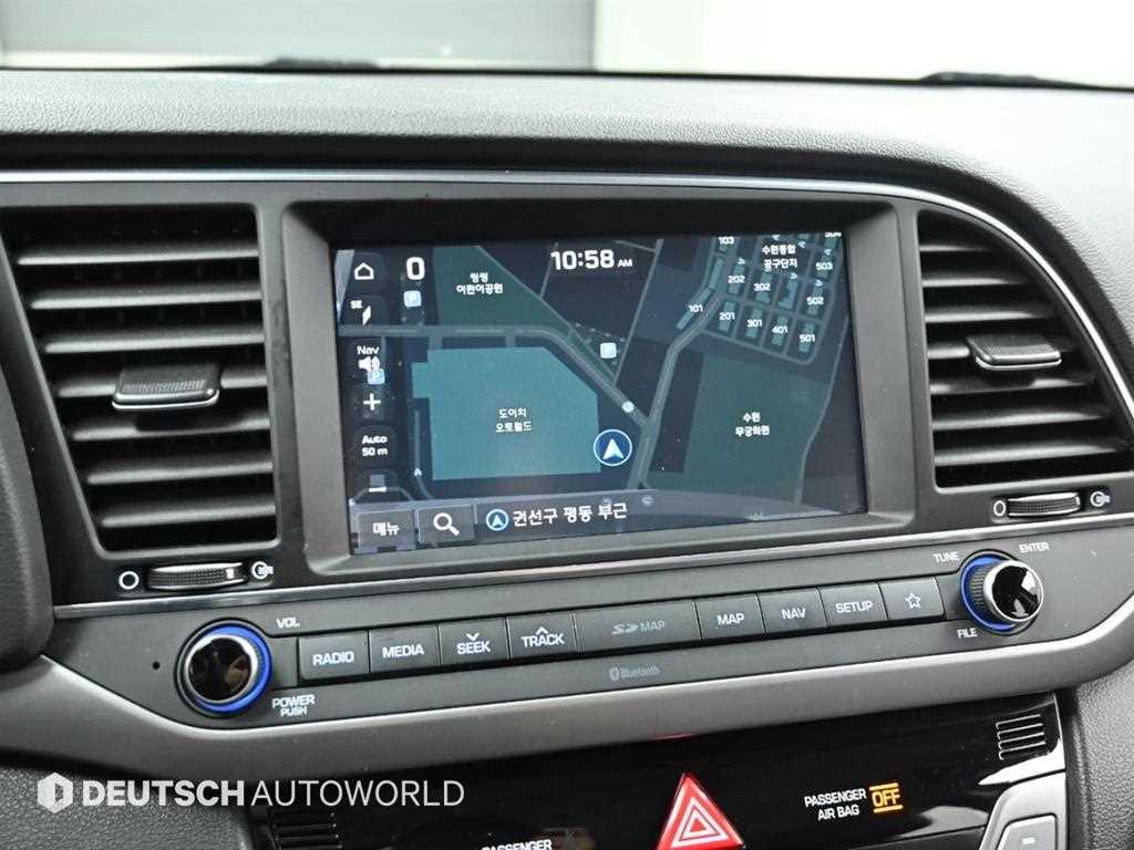 HYUNDAI Avante 2018 Negro - Importación desde Corea - HF Imports Iquique - Foto 18