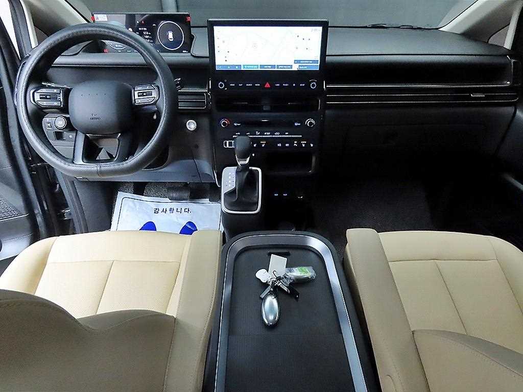 HYUNDAI Staria - Vista 7